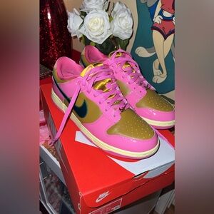Nike Dunk Low x Parris Goebel🩷💚